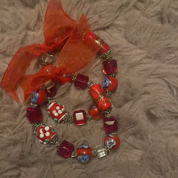 Beautifully made Christmas inspired bracelet set. Gift one to someone you love❤️ - Picture 3 of 5